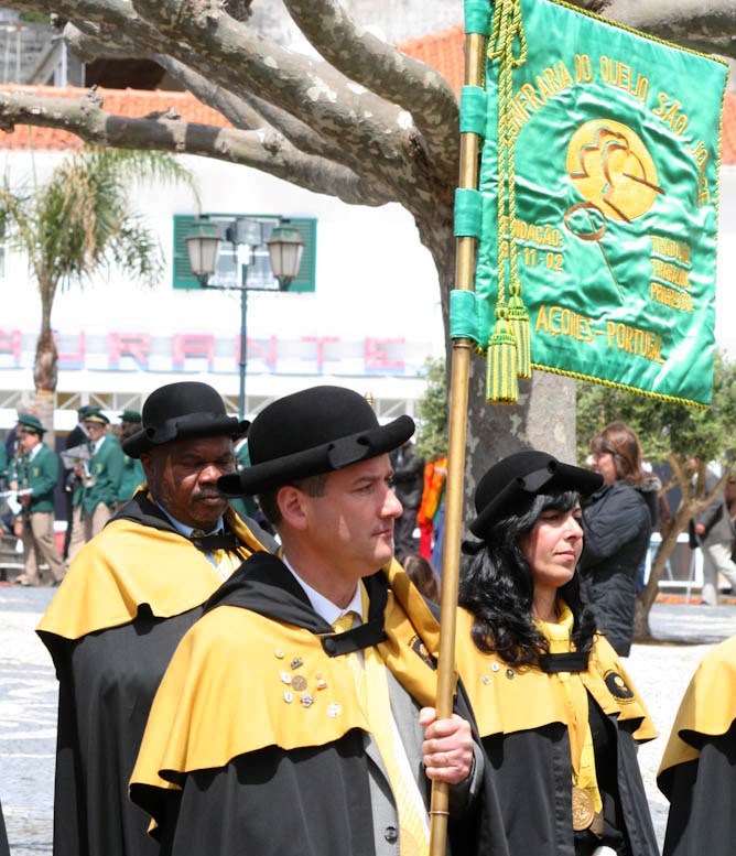 CONFRARIA DO QUEIJO SÃO JORGE ENTRONIZA MONSENHOR.