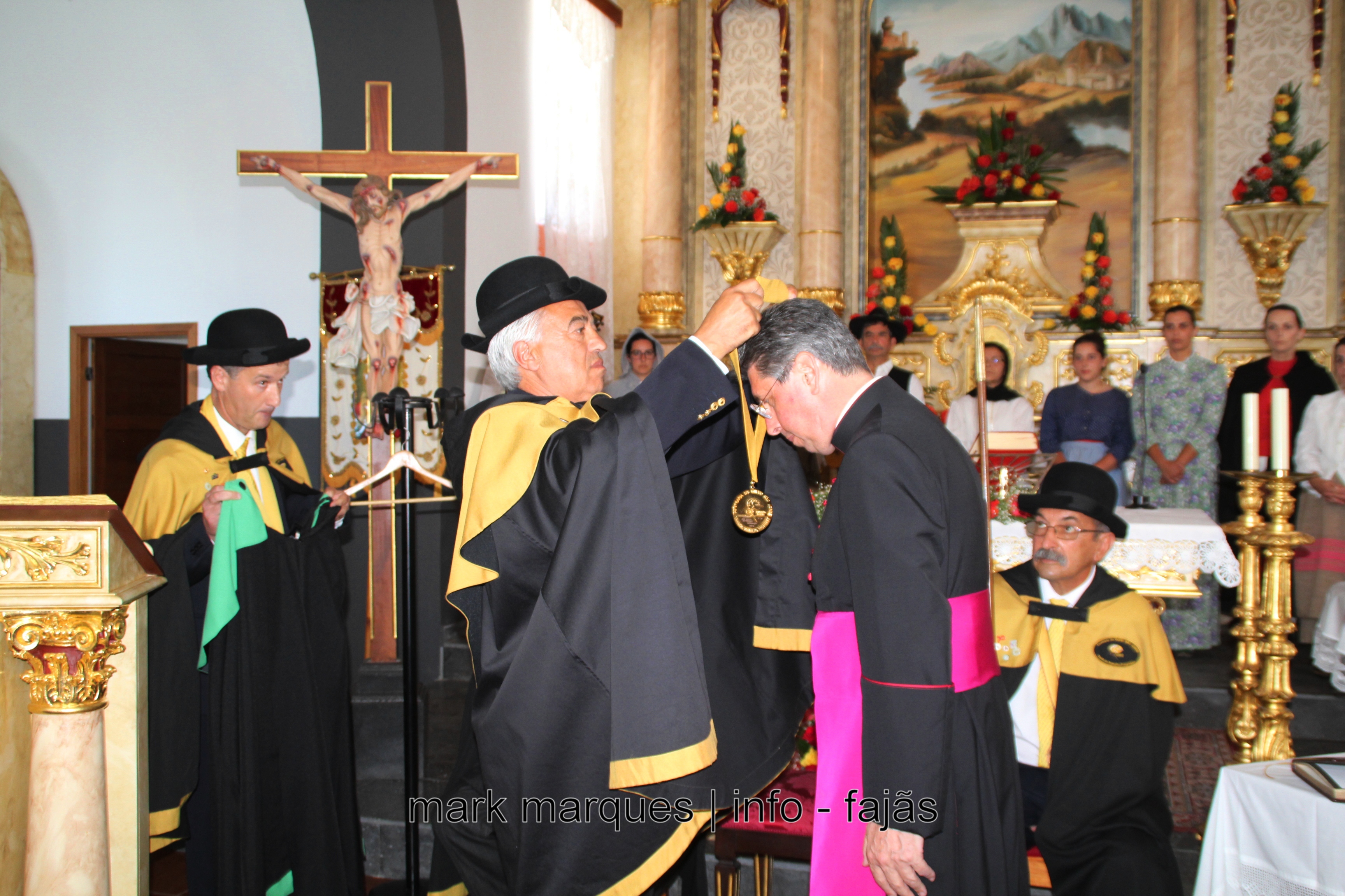 CONFRARIA DO QUEIJO SÃO JORGE ENTRONIZA MONSENHOR JOSÉ AVELINO BETTENCOURT (reportagem fotográfica)