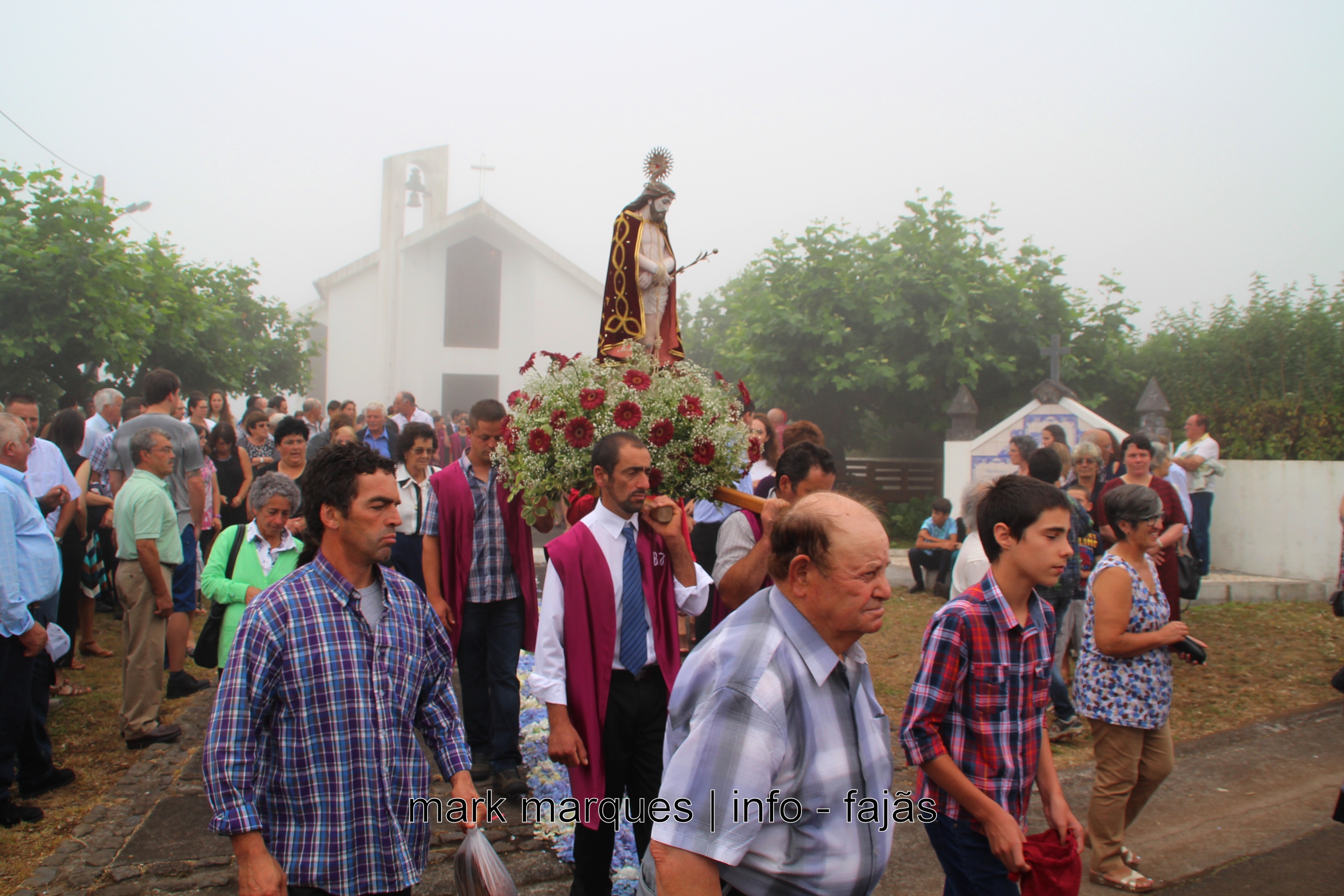 PROCISSÃO DO SENHOR BOM JESUS – CRUZAL – SANTO ANTÃO (Ilha de São Jorge- Açores) (c/ vídeo)