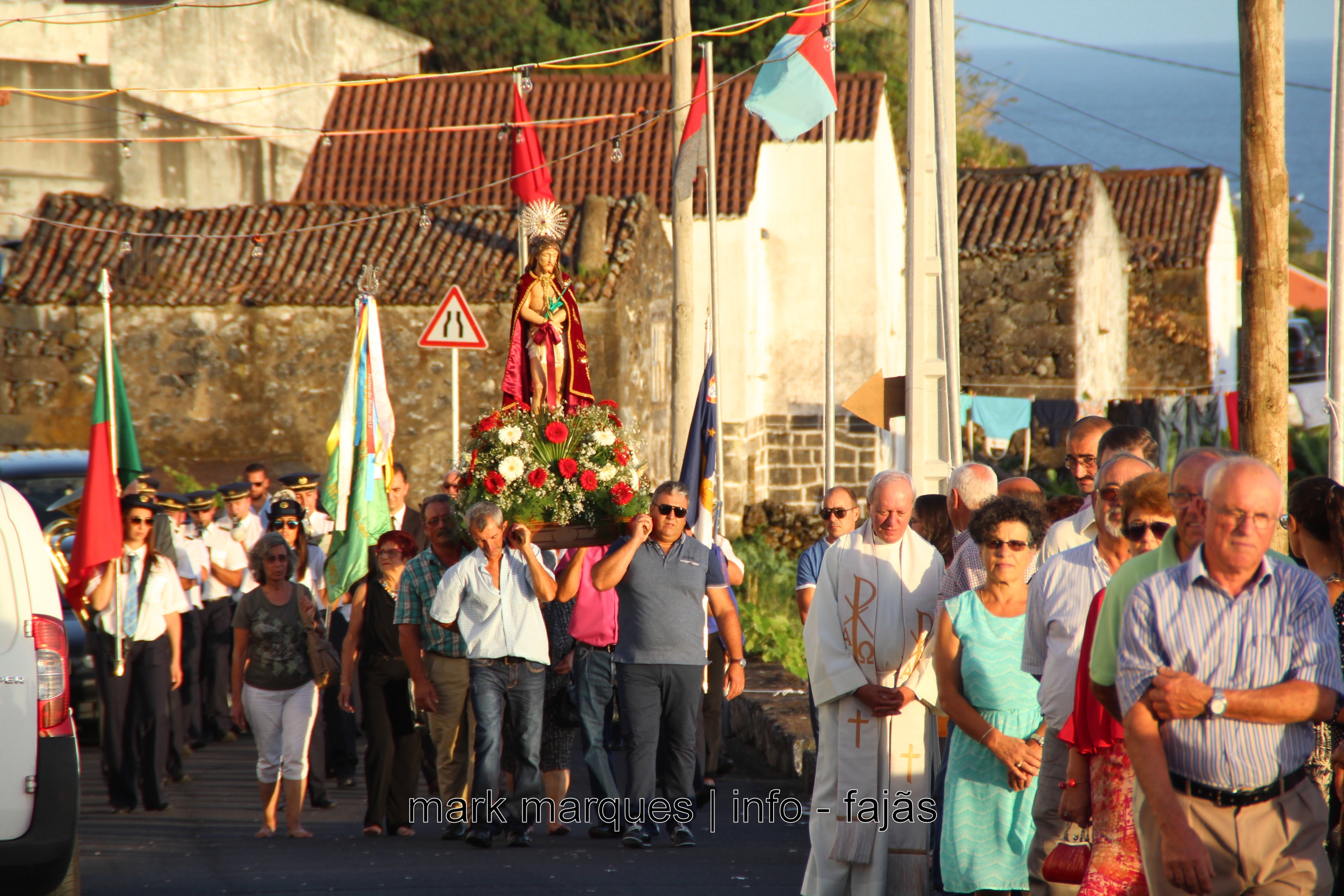 PROCISSÃO DO BOM JESUS – FAJÃ GRANDE / CALHETA – ILHA DE SÃO JORGE. (reportagem fotográfica)