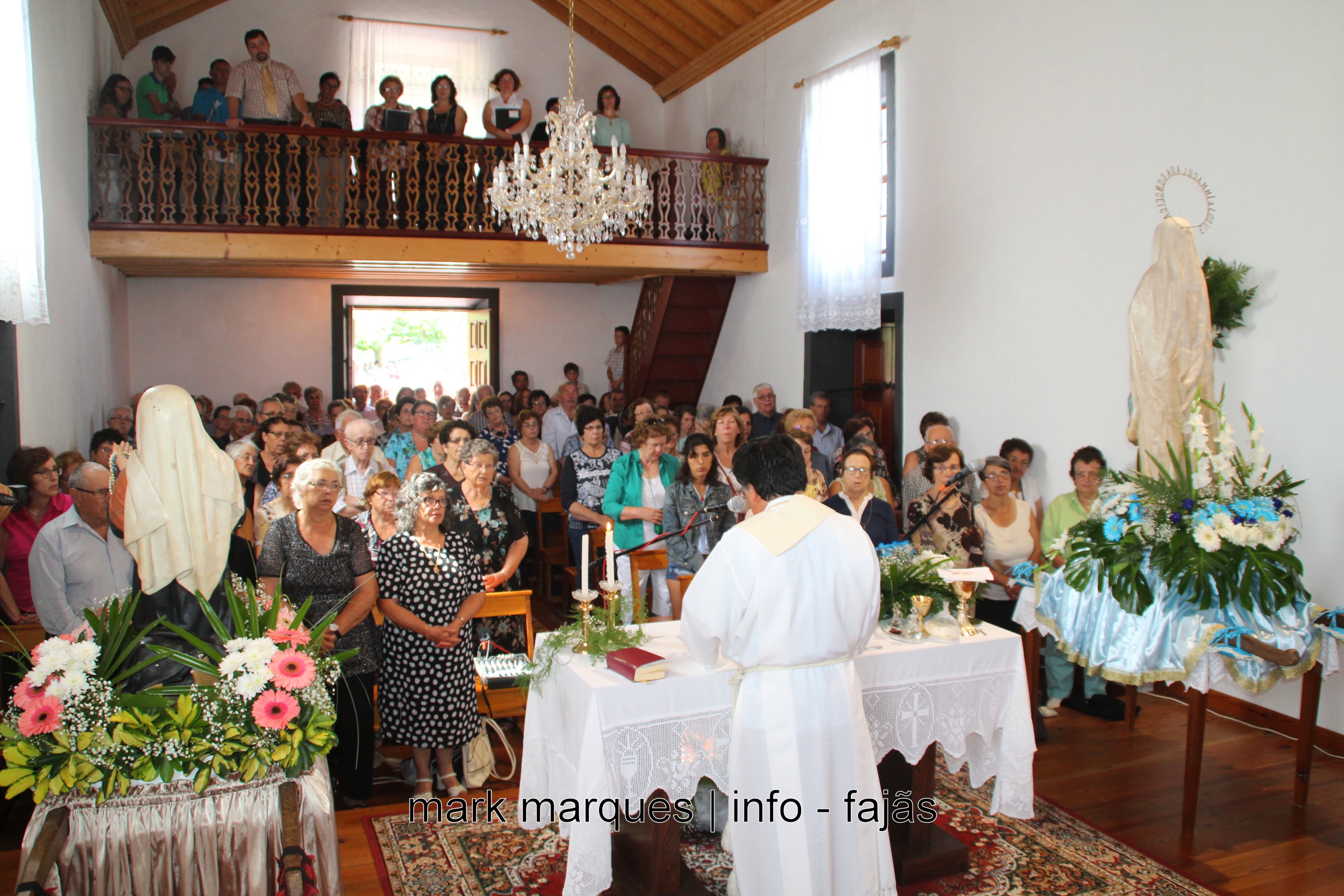 MISSA SOLENE NA FAJÃ DOS CUBRES – ILHA DE SÃO JORGE. (reportagem fotográfica)