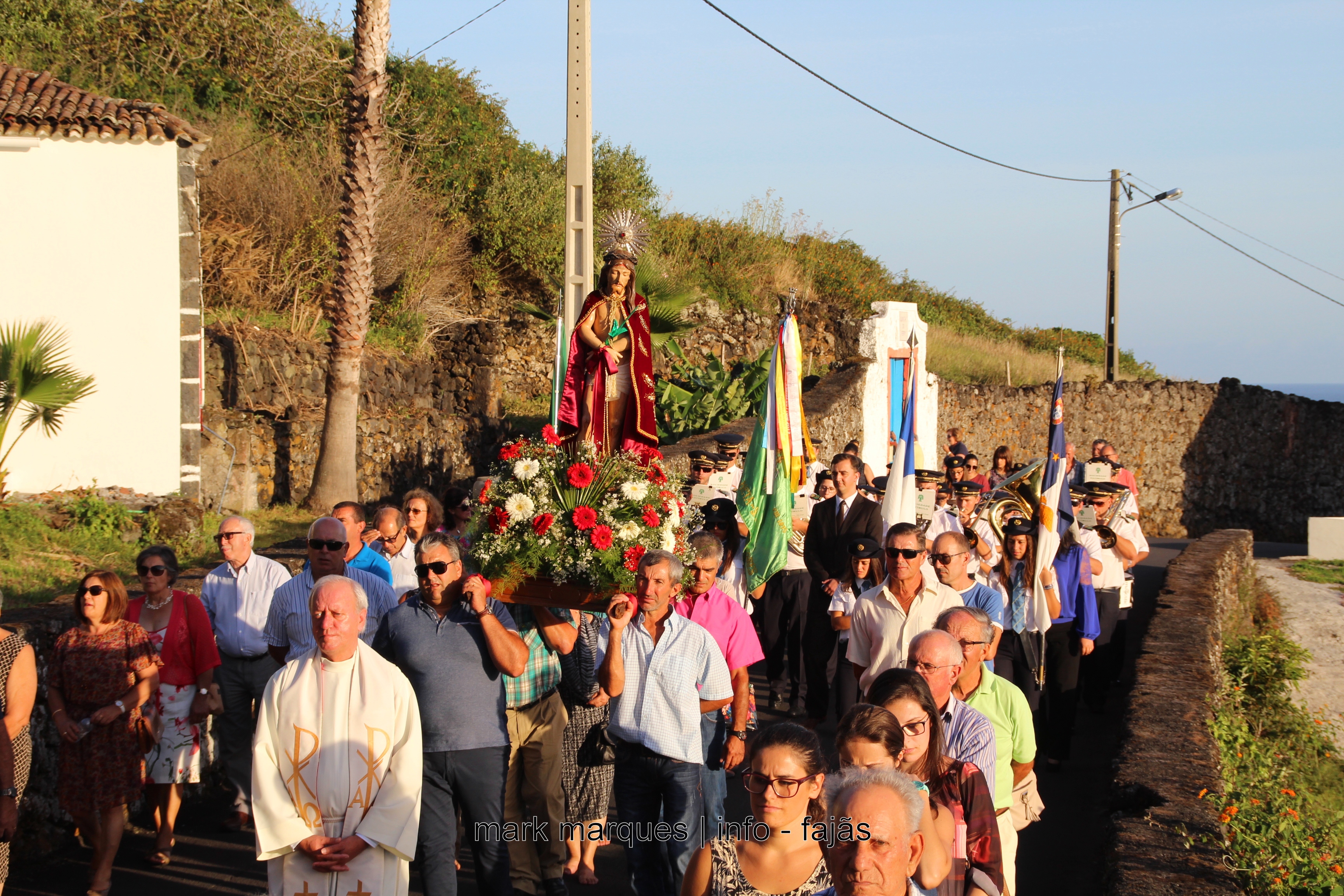 PROCISSÃO DO SENHOR BOM JESUS – FAJÃ GRANDE / CALHETA – ILHA DE SÃO JORGE. (c/ vídeo)