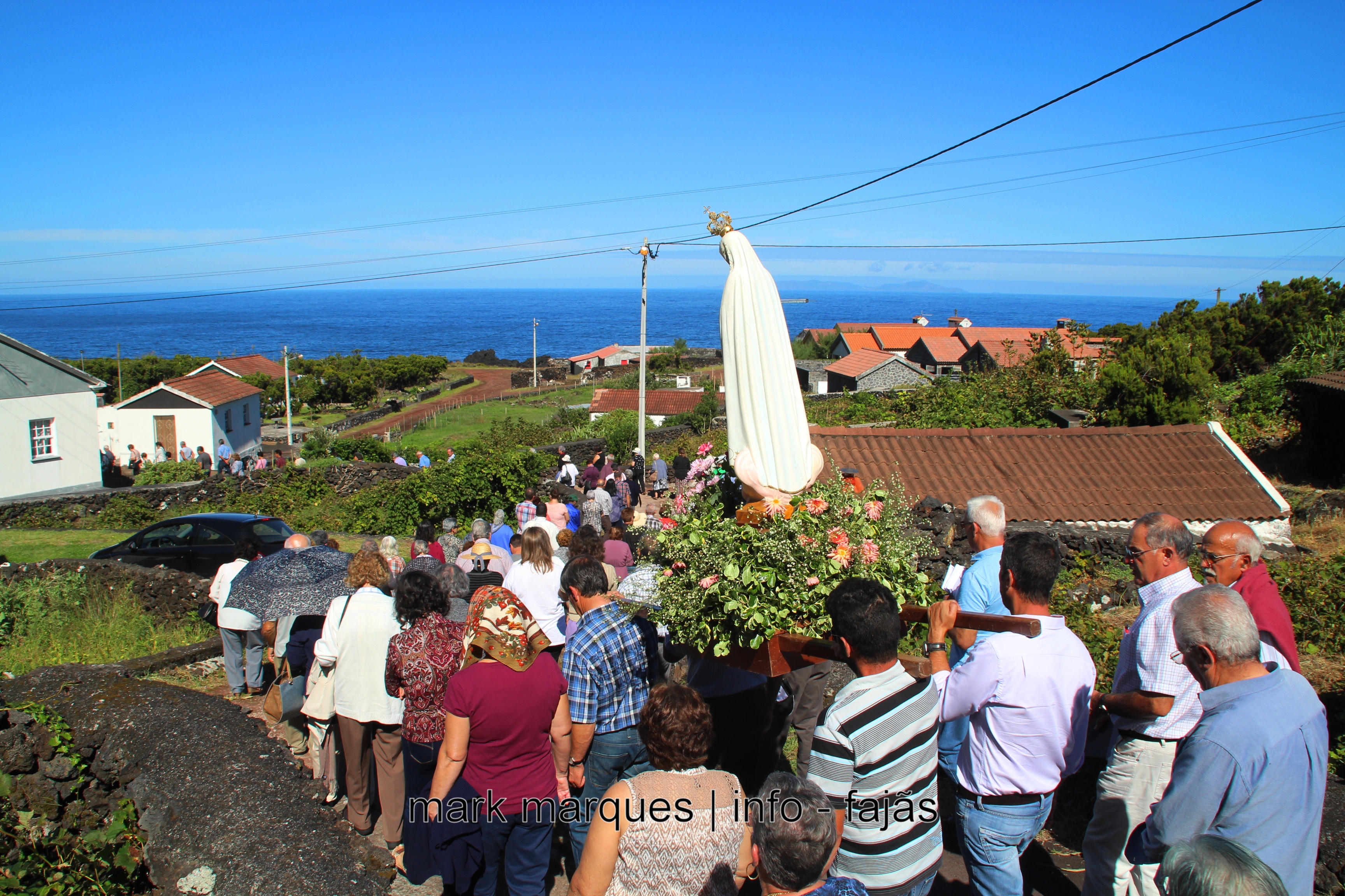 MISSA E PROCISSÃO – FAJÃ DA RIBEIRA D`AREIA – ILHA DE SÃO JORGE. (reportagem fotográfica)