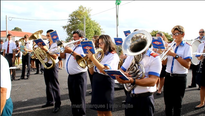 BANDA FILARMÓNICA SAÚDA ERMIDA DE Nª SRª DA BOA MORTE – URZELINA – ILHA DE SÃO JORGE (c/ vídeo)