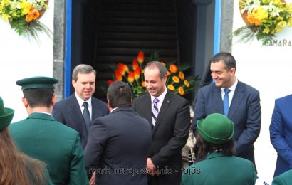 BANDAS FILARMÓNICAS APRESENTAM CUMPRIMENTOS À CÂMARA MUNICIPAL DA CALHETA. (reportagem fotográfica)