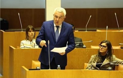 Artur Lima acusa: Governo engana Açorianos com promessas sobre cobertura de médicos de família desde 2004