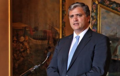 Funcionários públicos com tolerância de ponto no Carnaval e dispensa para Romarias