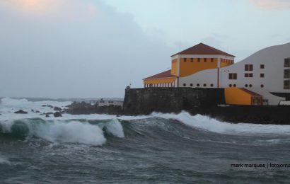 AGRAVAMENTO DO ESTADO DO MAR NAS ILHAS DO GRUPO OCIDENTAL E ILHAS DO TRIÂNGULO (Dias 26 e 27)