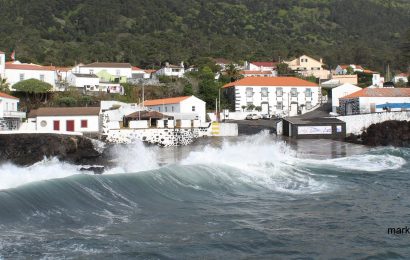 Proteção Civil alerta para previsão de vento e agitação marítima nos grupos Central e Ocidental