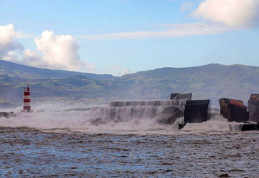 Relatórios sobre estragos no Porto da Madalena, no Pico, devem ser finalizados na próxima semana – Ilha do Pico