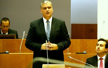 Governo está a trabalhar com propostas muito claras para defender o Mar dos Açores, afirma Vasco Cordeiro