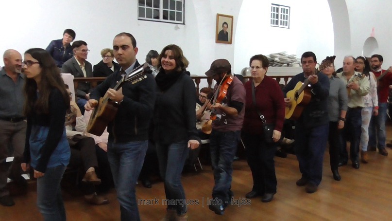 “BAILE DE RODA” – SOCIEDADE UNIÃO ROSALENSE PROMOVEU BAILES REGIONAIS – ILHA DE SÃO JORGE (c/ vídeo)