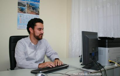 JOVEM “SOLICITADOR” ABRE ESCRITÓRIOS NA VILA DA CALHETA E TOPO – ILHA DE SÃO JORGE