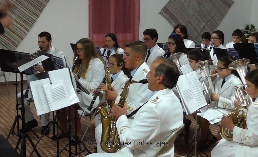 BANDA FILARMÓNICA DE SANTO AMARO – APRESENTAÇÃO REPERTÓRIO 2017 – (6ª de 7 peças) – Ilha de São Jorge (c/ vídeo)