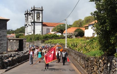 COROAÇÃO DO DIVINO ESPÍRITO SANTO – URZELINA – ILHA DE SÃO JORGE (c/ vídeo)