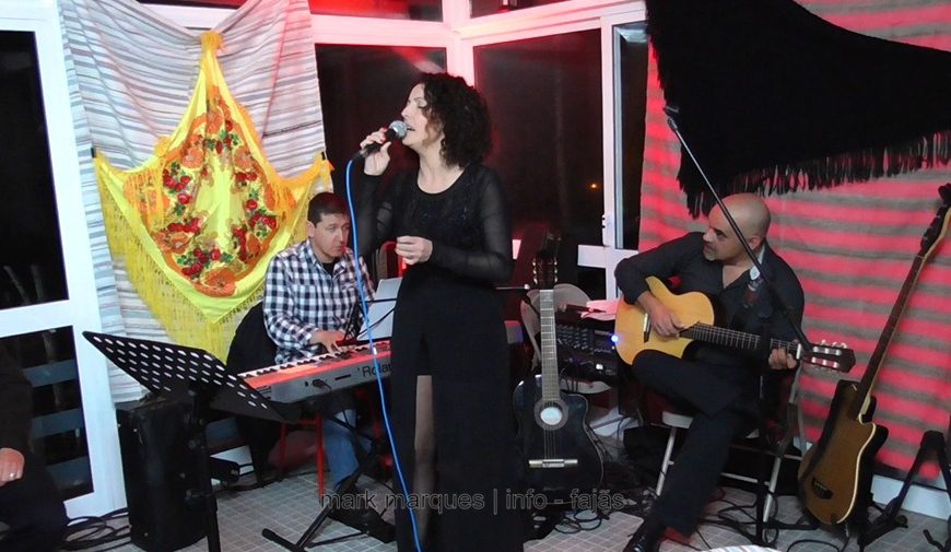 LINA MONTEIRO ATUA NA REABERTURA DO “RESTAURANTE URZELINA” – Ilha de São Jorge (c/ vídeo)