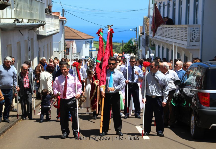 6º JANTAR DO DIVINO ESPÍRITO SANTO – SANTO ANTÃO – Ilha de São Jorge (c/ vídeo) 6º JANTAR DO DIVINO ESPÍRITO SANTO – SANTO ANTÃO – Ilha de São Jorge (c/ vídeo)