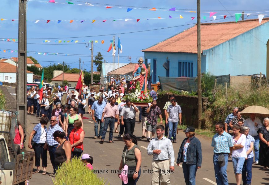 MISSA E PROCISSÃO EM HONRA DE SÃO TOMÉ – São Tomé – Ilha de São Jorge (c/ reportagem fotográfica)