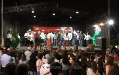 ATUAÇÃO DE GRUPO DE FOLCLORE – 30ª SEMANA CULTURAL – Velas – Ilha de São Jorge (c/ vídeo)