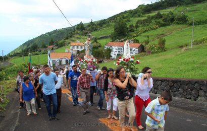 FESTA DOS LOURAIS – PROCISSÃO DE Nª SRª DO LIVRAMENTO – (Loural / Ribeira Seca) – Ilha de São Jorge (c/ vídeo)