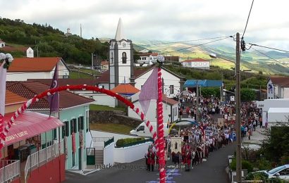 PROCISSÃO DE Nª SRª DO ROSÁRIO – ROSAIS – Ilha de São Jorge (c/ vídeo)