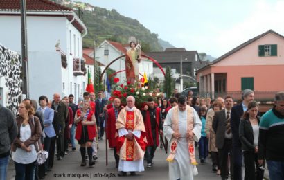 PROCISSÃO DE SANTA BÁRBARA – MANADAS – Ilha de São Jorge (c/ vídeo)