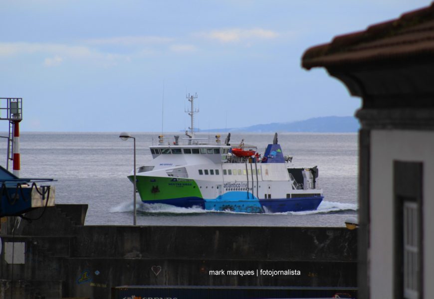 LIGAÇÕES AÉREAS E MARÍTIMAS SUSPENSAS INTER-ILHAS NO TRANSPORTE DE PASSAGEIROS A PARTIR DE HOJE LIGAÇÕES AÉREAS E MARÍTIMAS SUSPENSAS INTER-ILHAS NO TRANSPORTE DE PASSAGEIROS A PARTIR DE HOJE
