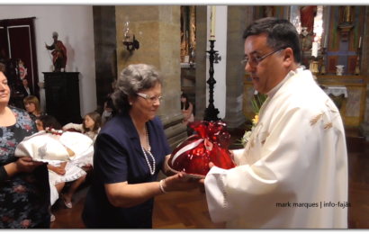 OFERTÓRIO NA MISSA – IMPÉRIO DO LIVRAMENTO – Vila das Velas – Ilha de São Jorge (c/ vídeo)