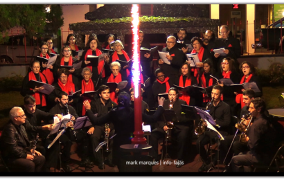 CORO E ORQUESTRA “JOSÉ DAMIÃO DE ALMEIDA” ATUA NO DIA DAS MONTRAS – Vila das Velas – Ilha de São Jorge (c/ vídeo)