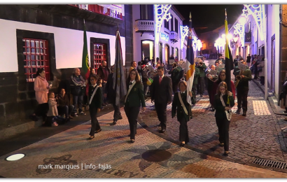 “NOVA ALIANÇA” DESFILA NO DIA DAS MONTRAS – Vila das Velas – Ilha de São Jorge (c/ vídeo)