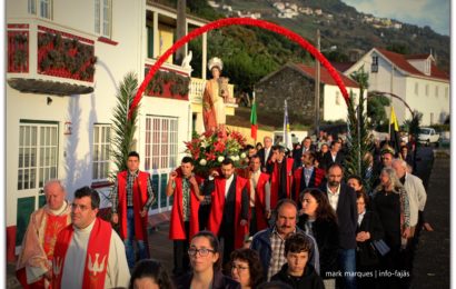“PROCISSÃO” – Festa de Santa Bárbara – Manadas – Ilha de São Jorge (c/ vídeo)