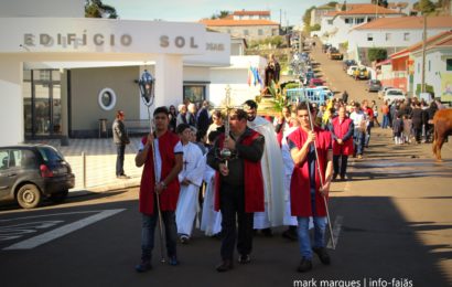 “PROCISSÃO” – Freguesia de Rosais celebra SANTO ANTÃO – Ilha de São Jorge (c/ vídeo)
