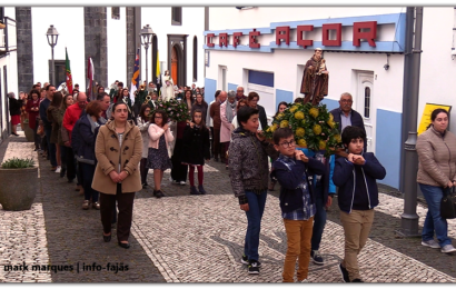 CORTEJO (PROCISSÃO) 119º ANIVERSÁRIO DA SOCIEDADE NOVA ALIANÇA – Velas – Ilha de São Jorge (c/ vídeo)