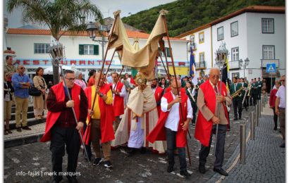 PROCISSÃO DO CORPO DE DEUS – VELAS – Ilha de São Jorge (c/ vídeo)