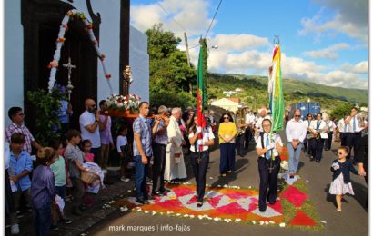 PROCISSÃO DE SANTO ANTÓNIO – Rua de Baixo / Calheta – Ilha de São Jorge (c/ vídeo)
