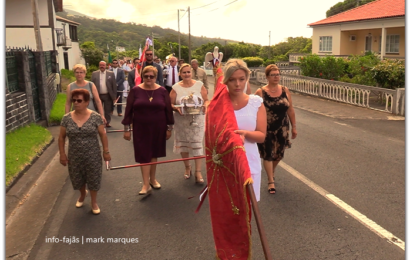 CORTEJO DE COROAÇÃO – BOA HORA / SANTO AMARO – Ilha de São Jorge (c/ vídeo)