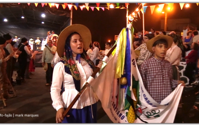 GRUPO FOLCLÓRICO DA CASA DO POVO DE SÃO CAETANO (Ilha do Pico) – Festas de Sant`Ana – Beira – Ilha de São Jorge (c/ vídeo)
