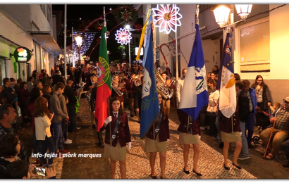 Desfile de Grupos e Bandas Filarmónicas – Dia das Montras – Vila das Velas – Ilha de São Jorge (c/ vídeo)
