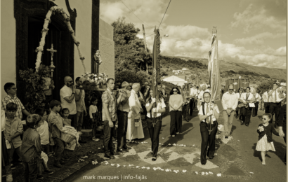 “TEMPOS DE ESPERA” – PROCISSÃO DE SANTO ANTÓNIO – Rua de Baixo / Calheta – Ilha de São Jorge  (2019) (c/ vídeo)