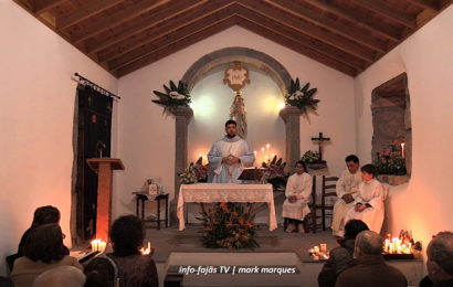FESTA NA ERMIDA DE Nª SRª DAS CANDEIAS – Fajã de Santo Amaro – Ilha de São Jorge (c/ vídeo)