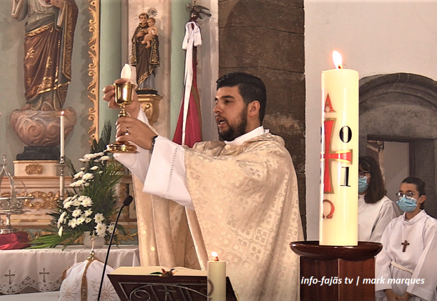 DOMINGO DE PÁSCOA – MISSA DA RESSURREIÇÃO DO SENHOR – Santo Amaro – Ilha de São Jorge (c/ vídeo)