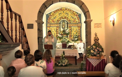 “MISSA SOLENE” – FESTA DA SENHORA DA LUZ – Queimada / Santo Amaro – Ilha de São Jorge (c/ vídeo)