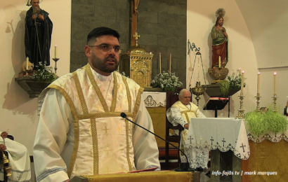 “PADRE DINIS SILVEIRA ALEGRA-SE COM A SUA COMUNIDADE” – Festa de Santo Antão – Ilha de São Jorge (c/ vídeo)