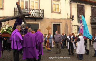 Procissão do “SENHOR DOS PASSOS” (Encontro) – Vila das Velas – Ilha de São Jorge (c/ vídeo)
