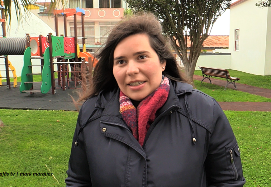 LINDA LUZ – Jornalista da Antena 1 Açores – Uma jorgense na linha da frente – Crise sismo vulcânica na Ilha de São Jorge (c/ vídeo)