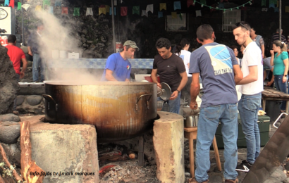 “AS SOPAS DO DIVINO NO CALHAU” – Fajã do Ouvidor – Norte Grande – Ilha de São Jorge (c/ vídeo)