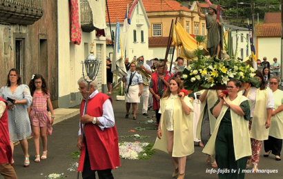 “PROCISSÃO” em honra de São João – Casa do Povo de Santo Amaro promove a Festa – Ilha de São Jorge (c/ vídeo)