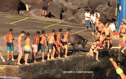 “Tourada à Corda” – Porto da Urzelina – Ilha de São Jorge (c/ vídeo)