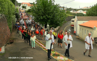 “FESTA DA SRA DO ROSÁRIO” (Procissão) – Vila do Topo – Ilha de São Jorge (c/ vídeo)