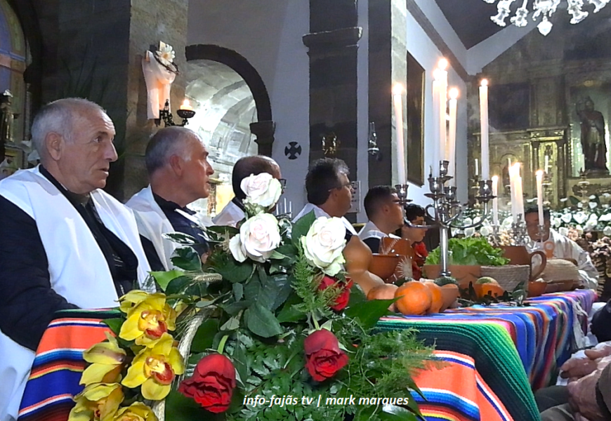 “CEIA DO SENHOR COM LAVA-PÉS” – Matriz de Velas – Ilha de São Jorge (c/ vídeo)